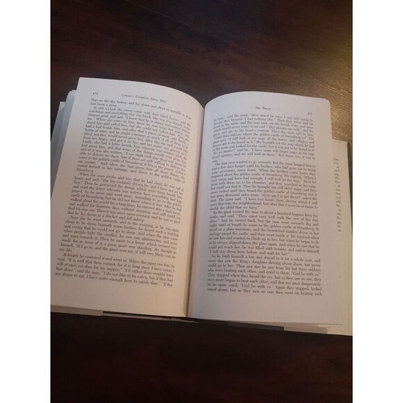 GRIMMS Complete fairy tales hardback - Picture 4 of 5